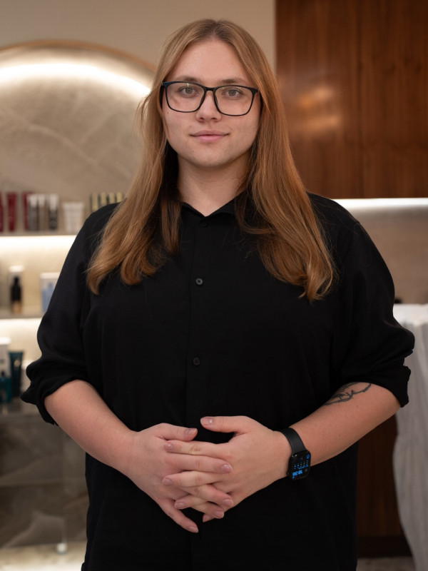 EVGENIY ES UN ESTILISTA DE PRIMER NIVEL