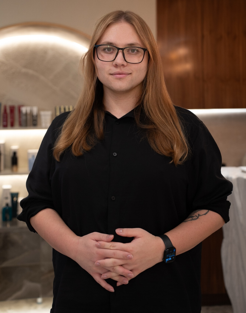 EVGENIY ES UN ESTILISTA DE PRIMER NIVEL